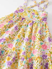 Emery Rose Kids Emery Rose Kids 少女碎花荷叶边度假连衣裙，女童碎花褶皱短裙，后背交叉花朵绑带和蝴蝶结，适合夏季，可作花童礼服、少女连衣裙、青少年碎花连衣裙、年轻女士连衣裙、碎花连衣裙。 - 紫色 - 查看 9
