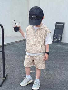 SHEIN 2pcs Kids Boy Casual Korean Style Comfortable Leopard Print Half-Zip Vest Top And Shorts Set - Multicolor - View 3