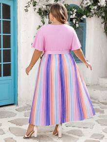 SHEIN CURVE+ Curve 尺码 US22 音乐节、海滨度假、波西米亚风女士彩虹褶皱V领灯笼袖系带背心毕业礼服婚礼宾客礼服女士学位模拟礼服女士沙滩裙女士假日太阳裙生日礼服女士骄傲节女士礼服优雅礼服女士休闲礼服女士生日礼服女士夏季礼服女士夏季礼服 - 彩色 - 查看 2