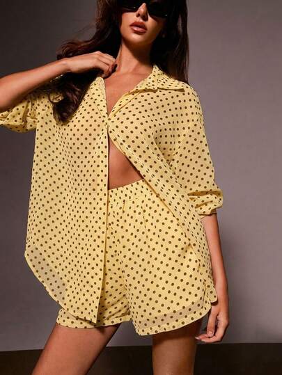 Athîral Bộ đồ nữ chấm bi gồm áo sơ mi cài cúc đơn và quần short, kiểu dáng thường ngày.