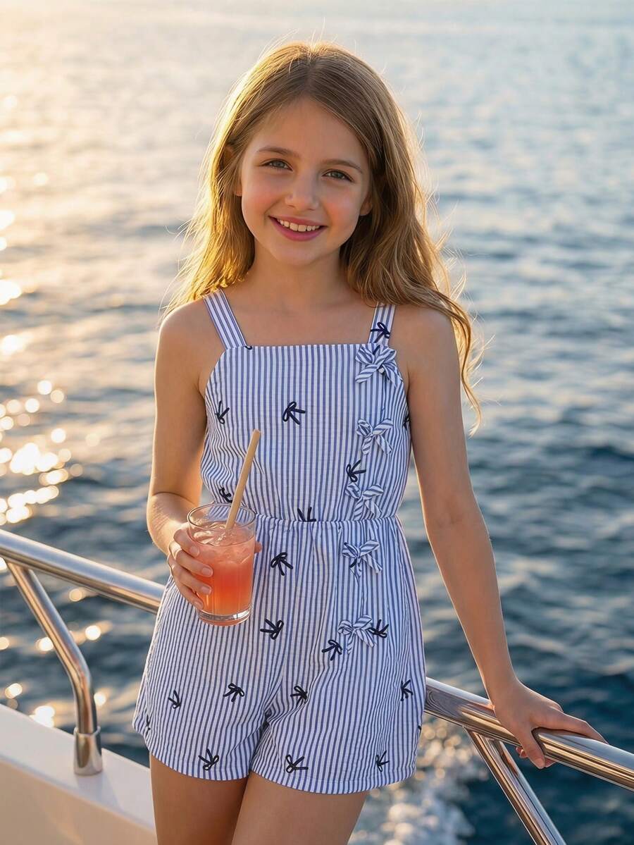 SHEIN Sparklyn 夏季红色格子蝴蝶结装饰可爱时尚女童条纹连体裤 - 藍色 - 查看 1