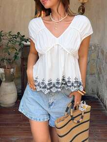 Serisse Damen Marineblau und Weiß Boho Blumen bestickte V-Ausschnitt Kurzarm Peplum Bluse, Sommer Urlaub Feiertag Lochstickerei Weiß Babydoll Top Strand - Blau-Weiß - Übersicht 6