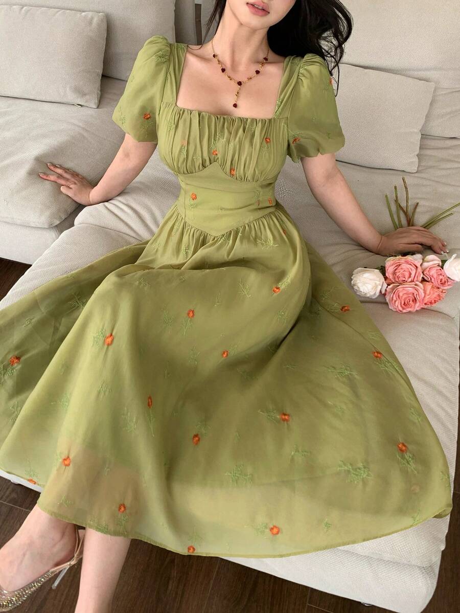 Dazy-Less Women's Elegant Floral Embroidered Waist Petal Sleeve Mid-Length Dress, Summer - Green - View 1