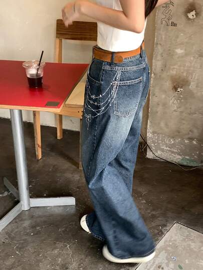 DAZY Women's Rhinestone Chain Pattern Pocket Loose Casual Jeans