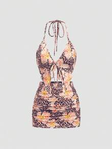 SHEIN Unity Conjunto de Duas Peças com Estampa Floral de Leopardo, Cropped com Decote em V e Costas Abertas, e Saia Míni com Babados, Design Casual, Sexy e Ideal para Férias e Festas, Primavera/Verão - Castanho - Visão 1