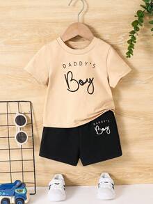 SHEIN Bộ 2 món cho bé trai, áo thun và quần short in chữ phong cách thường ngày. - Nhiều màu - Xem 5