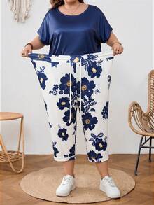 SHEIN CURVE+ Tricou roz raglan și pantaloni cu imprimeu floral pentru femei, mărime plus, un set din două piese potrivit pentru primăvară și vară - Albastru marin - Vizualizare 3
