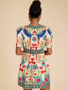 SHEIN TRVLCHIC 热带印花度假风V领短袖夏季连衣裙 - 彩色 - 查看 2