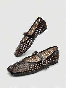 CUCCOO BIZCHIC Sepatu Flat Wanita Musim Semi dan Musim Panas Warna Hitam dengan Desain Laser, Ujung Persegi Berongga, dan Tali Pengikat, Nyaman, Lembut, dan Sederhana untuk Komuter. - Hitam - View 4