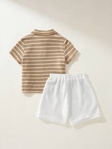 Maija Kids Maija Kids 两件套儿童/男童休闲运动宽松条纹短袖polo衫和白色短裤套装，适合日常穿着、返校、郊游、运动、春夏季节。 - 卡其色 - 查看 3
