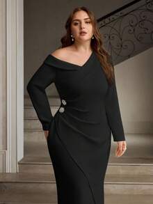 ZEYLAH Vestido ajustado con cuello asimétrico y drapeado en talla grande - Negro - Ver 4