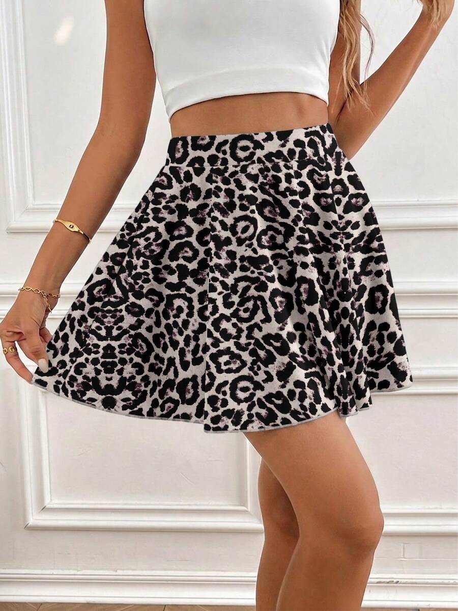 SHEIN Frenchy Quần short nữ họa tiết da báo cổ điển, thích hợp cho các buổi đi chơi, phong cách đường phố, trang phục sân bay, ở nhà, yoga, thể thao thường ngày, bộ đồ thường ngày cho nữ, bộ đồ tập thể dục. - Nhiều màu - Xem 1