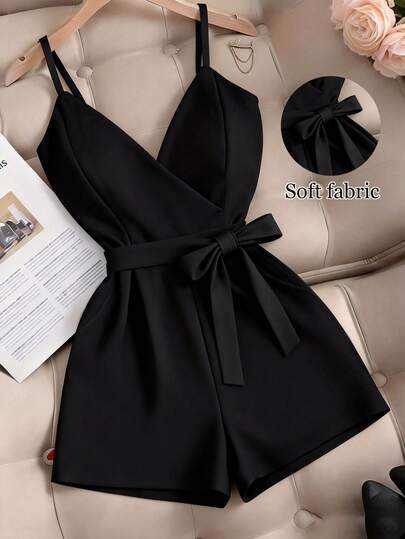 SHEIN CURVE+ Mono elegante de talla grande de unicolor con tirantes de espagueti cruzados, para verano