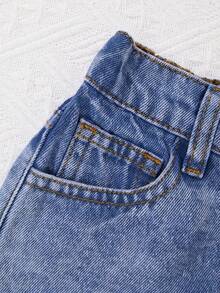 SHEIN Tween Girl Y2K Spring Summer Break Light Washed Casual Versatile Distressed Low Waist Ripped Raw Hem Denim Jeans Shorts With Raw Hem, Summer Beach Boho Vacation Shorts, Summer Concert Festival Casual Rave , Girls Summer Brunch Graduation - Dark Wash - View 5
