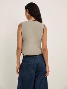 Áo tank top không tay mùa hè dành cho nữ, kiểu dáng thường ngày, thích hợp đi nghỉ mát và đi làm, với viền tương phản và chi tiết thắt nút. - Màu be - Xem 2