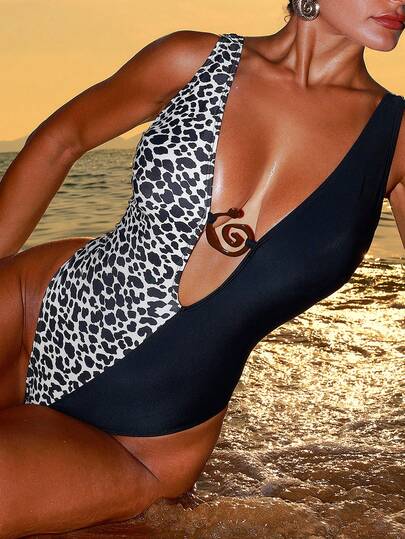 Swim SXY 2026 New Arrival Sexy Leopard Print Patchwork Deep V One-Piece Swimsuit, Featuring Hollow Metal Buckle Design, Slimming, Backless, Suitable For Beach, Resort, Water Park, Pool, Flattering For Bustline, Comfortable & Stretchy, Great For Photo Shooting