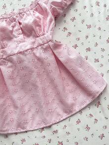Flirla Áo kiểu nữ mùa hè giản dị, chất liệu jacquard màu hồng, cổ vuông, viền bèo nhún, tay ngắn, cài cúc phía trước, thích hợp cho đi biển, nghỉ mát, dự tiệc, đi học. - Hồng - Xem 6