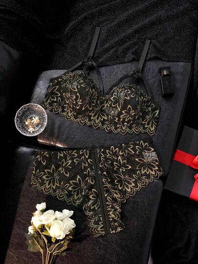 SHEIN 2pcs/Set Plus Size Sexy Lace Lingerie Set