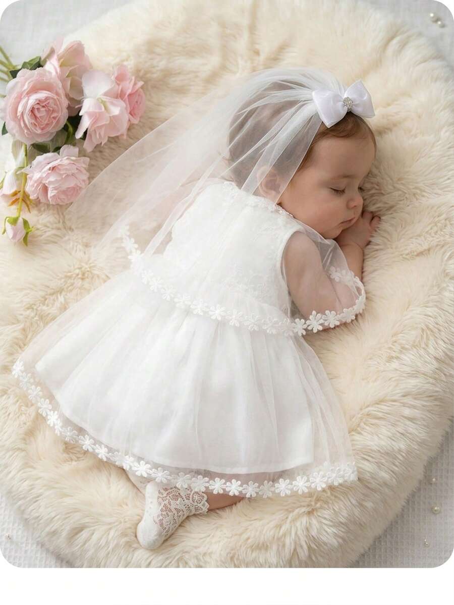SHEIN Elegantes, süßes weißes Blumenbesticktes Mesh-Kleid für Neugeborene Baby Mädchen - Weiss - Übersicht 1