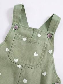 SHEIN Quần jean denim xanh mùa hè cho bé gái, bộ jumpsuit denim mềm mại, thoải mái, thiết kế họa tiết trái tim và hoa văn thời trang mới. - Màu xanh Bạc hà - Xem 4