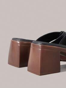 Styleloop Giày nữ mũi vuông đế da PU thiết kế quai chéo trang trí khóa cài, thời trang, đơn giản, thoáng khí và thoải mái, thích hợp cho các bữa tiệc và tiệc tùng hàng ngày, kết hợp với gót hở và sandal, phong cách bohemian, không khí nghỉ dưỡng, trang phục mùa hè, vật dụng không thể thiếu khi đi du lịch. - màu đen - Xem 5