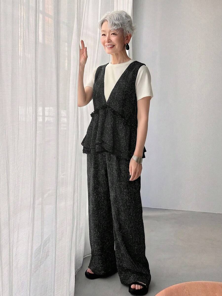 FRIFUL V领叠层无袖连体裤，优雅的中老年女性夏季服装 - 黑色 - 查看 1