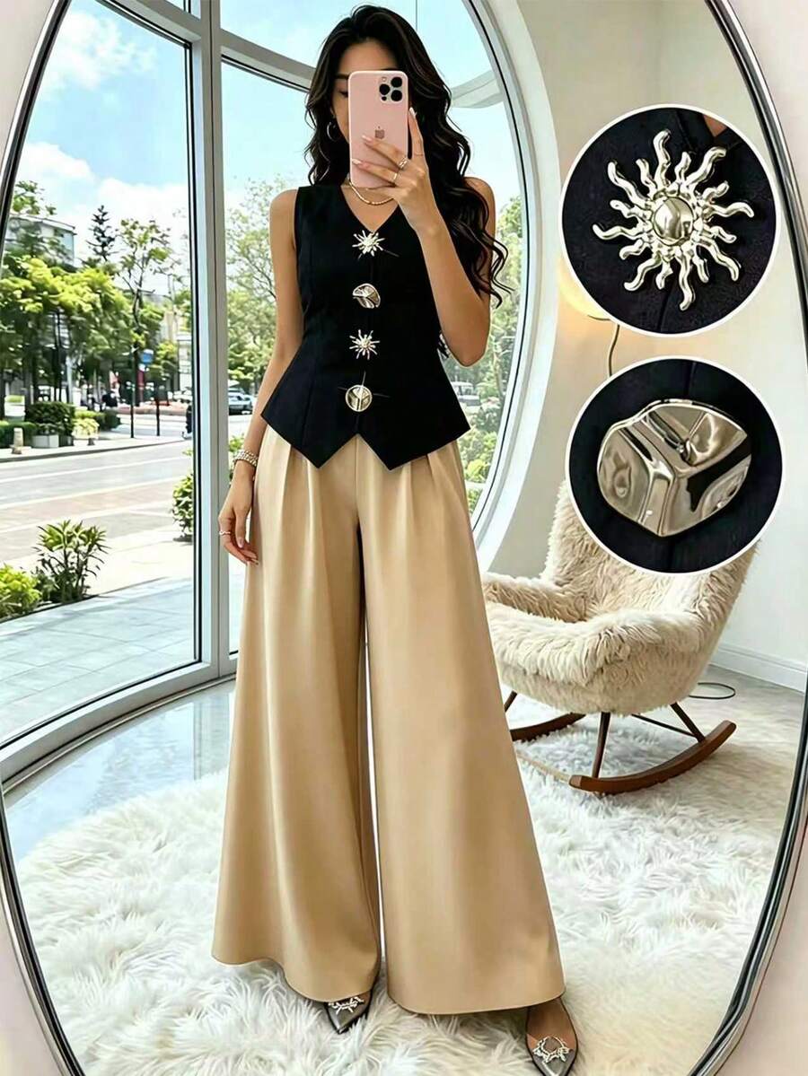 Elenzga Bộ đồ nữ gồm áo không tay ôm sát màu đen cổ chữ V, điểm nhấn là khóa kim loại nổi bật, kết hợp với quần kaki, kiểu dáng thanh lịch, thích hợp cho công sở, trang phục trang nhã cho nữ, áo kiểu sang trọng cho nữ, váy công sở, bộ vest nữ. - Nhiều màu - Xem 1