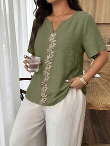 Weeklong Blusa de talla grande con mangas cortas, encaje y parches de tela de lino de color albaricoque, para vacaciones en primavera/verano - Verde militar - Ver 4