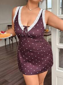 SHEIN Plus Size Fitted Contrast Color Lace Patchwork V-Neck Heart Print Camisole Nightgown - Brown - View 4