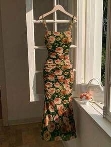SHEIN MOD 大码复古70年代油画花卉印花褶皱连衣裙 – 修身鱼尾裙摆，适合约会、派对、舞会和节日，尽显迷人宫廷风情 - 綠色 - 查看 7
