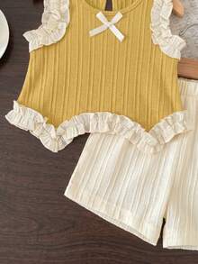 SHEIN Baby Girls' Light Green Ruffle Bow Vest Top Paired With Apricot Casual Shorts, Cute Outfit For Daily, Vacation, Commute - Yellow - View 7