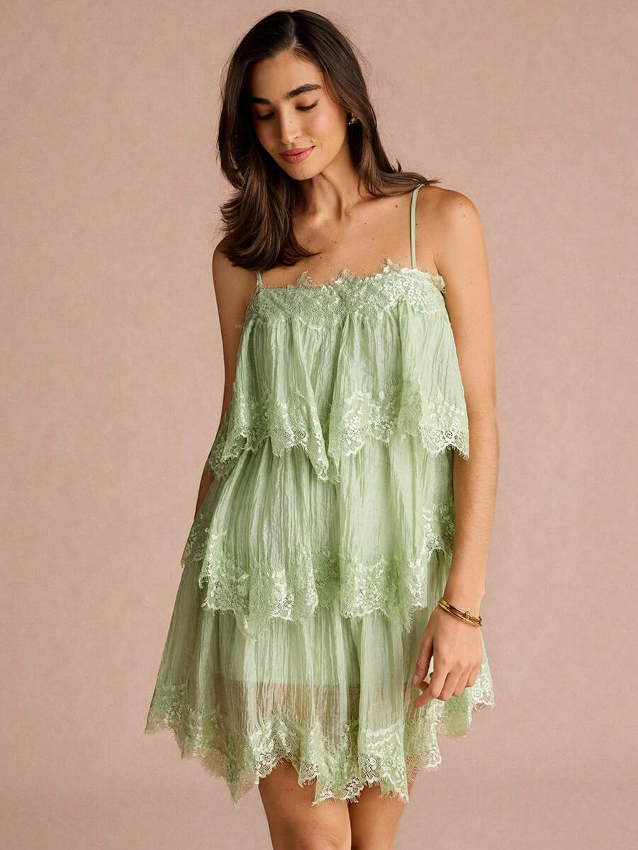 Enchnt Women's Fashion Versatile Vacation Lace Patchwork Layered Hem Dress - Green - View 1