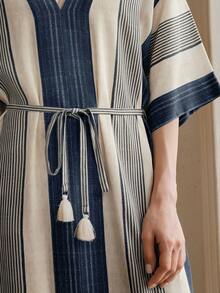 Anewsta Loose V-Neck Printed Beach Dress, Navy Blue And White, Vacation Style, Autumn Boho - Royal Blue - View 3
