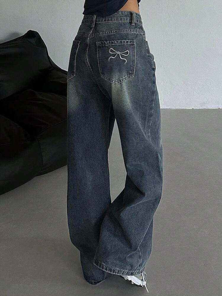 Tall Women's Pocket & Bow Embroidery Design Straight Leg Jeans