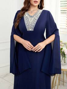 SHEIN Clasi Đầm cỡ lớn màu xanh hải quân đính ngọc trai và đá quý, phần eo được trang trí bằng đá. - Màu xanh hải quân - Xem 3