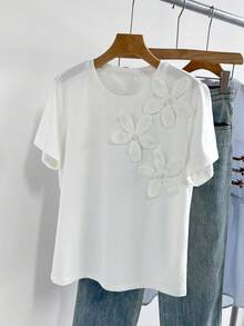 DAZY Women's Summer Round Neck 3D Floral Decor Cropped Casual T-Shirt - White - View 8
