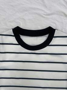 Airaco Women's Round Neck Short Sleeve Casual Striped Versatile Mini Dress, Summer - Black and White - View 4