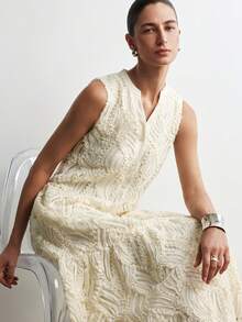 Aalyst Vestido de estilo francés elegante y minimalista para mujer, de nueva llegada para primavera/verano. Vestido largo de línea A con cuello en V sin mangas, de tela jacquard color albaricoque, para uso diario, ir al trabajo y reuniones - Albaricoque - Ver 2