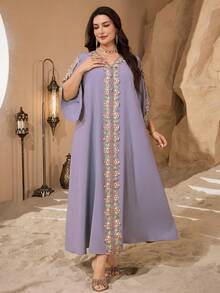 Al Najma Plus Size Solid Color Lace Trim Women Turkish Long Tunic, Arabic Traditional Maxi Dress - Purple - View 3