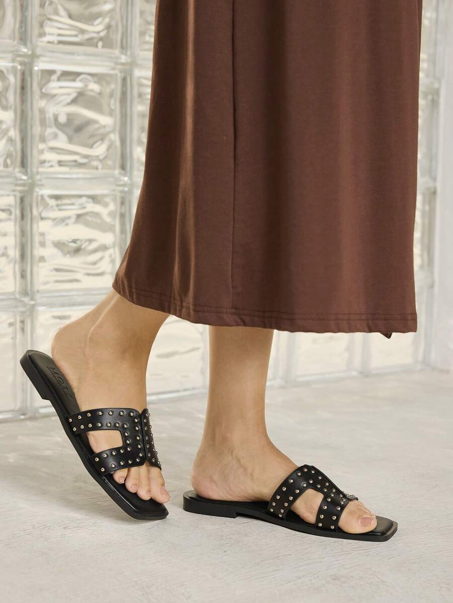 MOTF WOMEN'S SUMMER FASHION STREET CASUAL COMMUTE RIVET DECOR OPEN TOE FLAT SANDALS SPRING SHOES SUMMER SHOES - Black - View 2