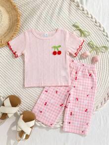 SHEIN Playful Pals 女婴樱桃装饰圆领T恤和格子花卉印花休闲裤套装 - 粉色 - 查看 8