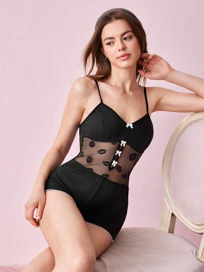 Bonmuse 1 bộ đồ ngủ liền thân in hình môi màu trơn thoải mái cho nữ