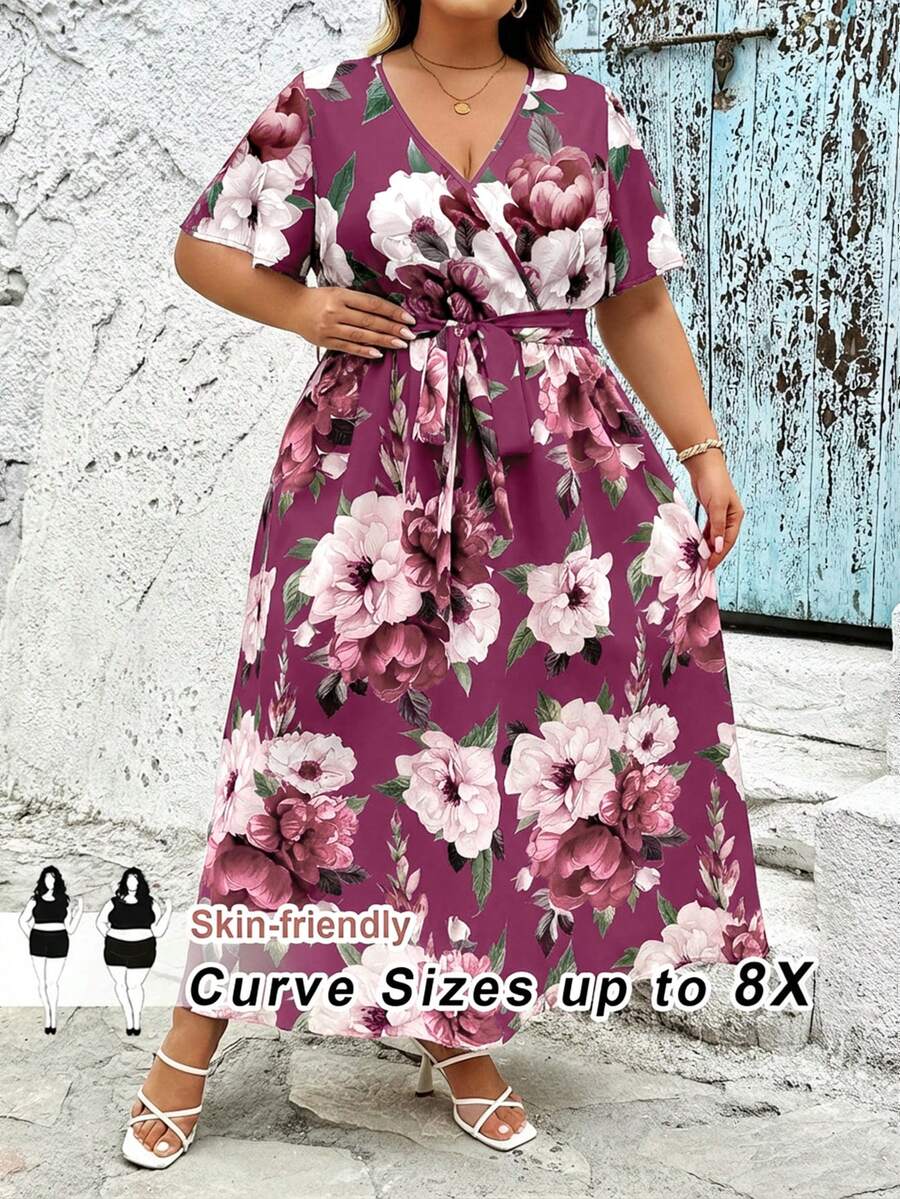 SHEIN CURVE+ 休闲复古大碎花宽松大码抽绳连衣裙，适合春夏穿着，适合丰满身材，适合度假穿着，飘逸连衣裙，女士沙滩装/沙滩裙/沙滩度假装/沙滩必备/毕业典礼/下午茶会连衣裙/夏季/乡村/沙滩度假装/沙滩装/沙滩服饰 - 紫紅色 - 查看 1