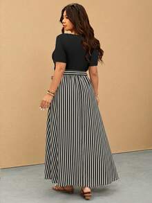 Elaquor Abito estivo casual taglie forti con patchwork a righe bianche e nere e orlo spaccato, maniche corte, Abito lungo casual e ampio da donna, Gonna lunga casual da donna, Set abito lungo, Abito estivo 2 pezzi, Abito primaverile da donna - Bianco e nero - Visualizzare 2