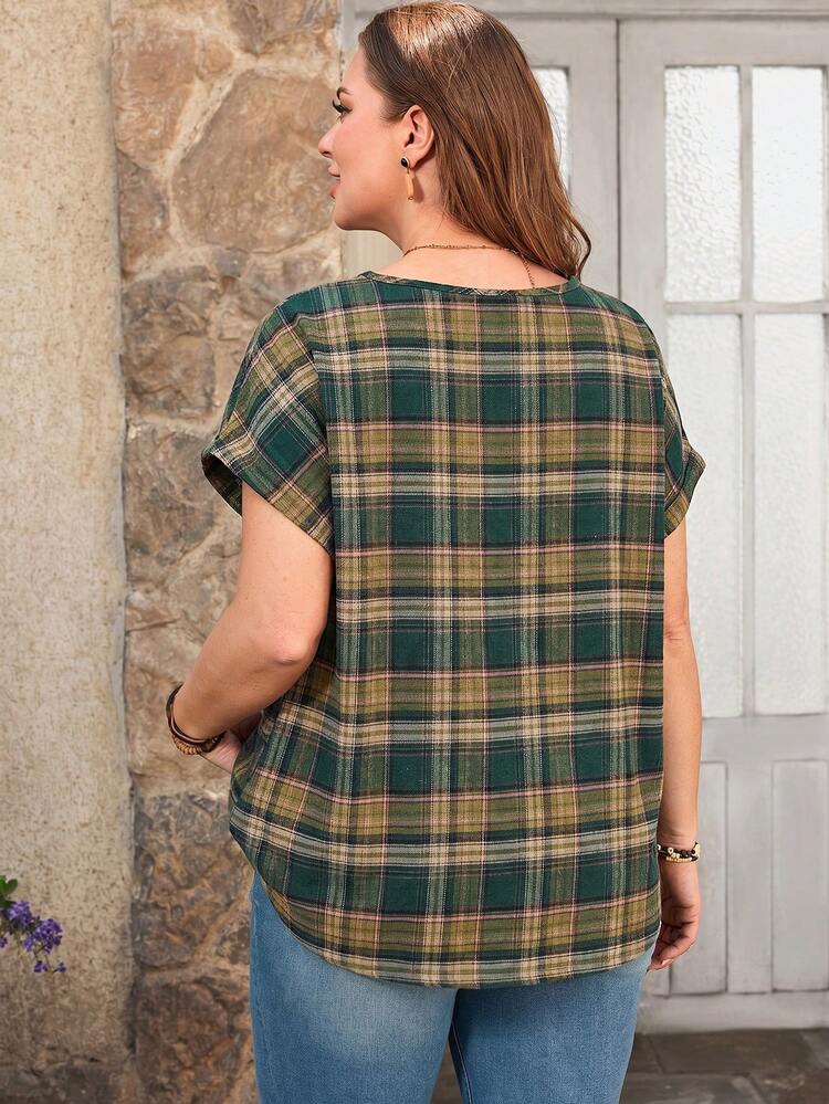 Plus Size Women Short Sleeve Single-Breasted Casual Plaid Shirt