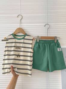 SHEIN LMoss Kids 2件套年轻男童休闲舒适百搭条纹印花无袖上衣和纯色短裤套装 - 綠色 - 查看 8