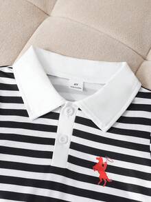 SHEIN 男童条纹针织Polo衫套装（2件套），撞色领口设计打造层次感，做工精良，简约时尚的设计展现男孩个性，适合日常休闲和上学穿着，适合4-7岁儿童夏季外出度假、休闲放松、日光浴等场合。 - 黑與白 - 查看 5