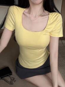 DAZY Áo thun nữ màu vàng cổ tròn dáng ôm, thích hợp cho mùa xuân và mùa hè. - Màu vàng - Xem 8