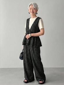 FRIFUL Bộ jumpsuit không tay xếp lớp cổ chữ V, trang phục mùa hè thanh lịch dành cho phụ nữ trung niên và lớn tuổi. - màu đen - Xem 5