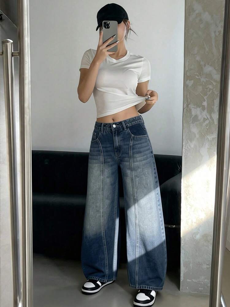 Women's Distressed Split Design Loose Fit Jeans With Back Embroidered Letter